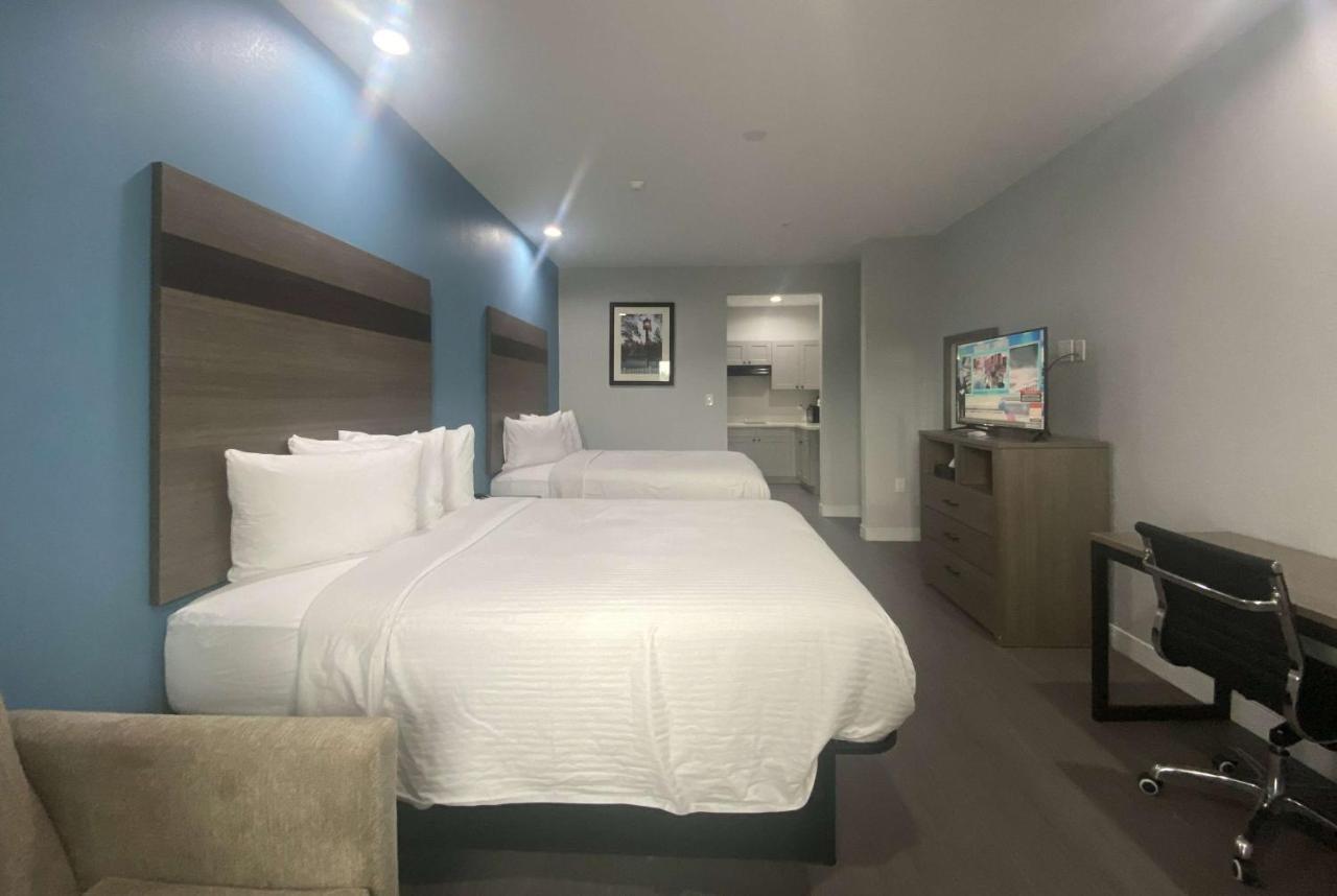 Hotel Baymont By Wyndham Freeport Texas Zewnętrze zdjęcie