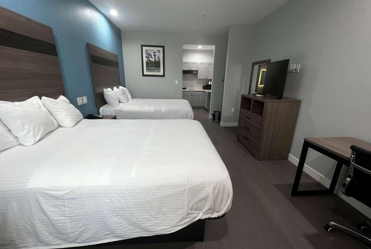 Hotel Baymont By Wyndham Freeport Texas Zewnętrze zdjęcie
