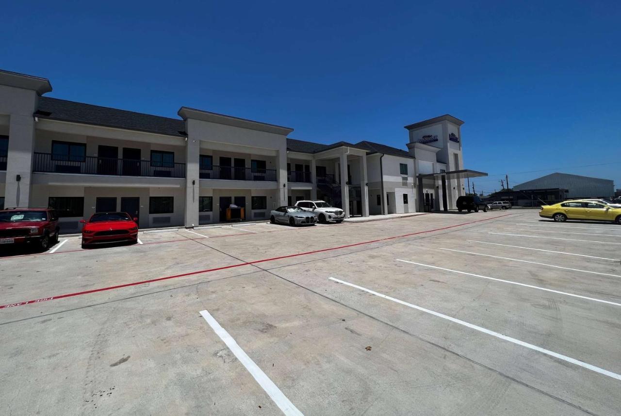 Hotel Baymont By Wyndham Freeport Texas Zewnętrze zdjęcie