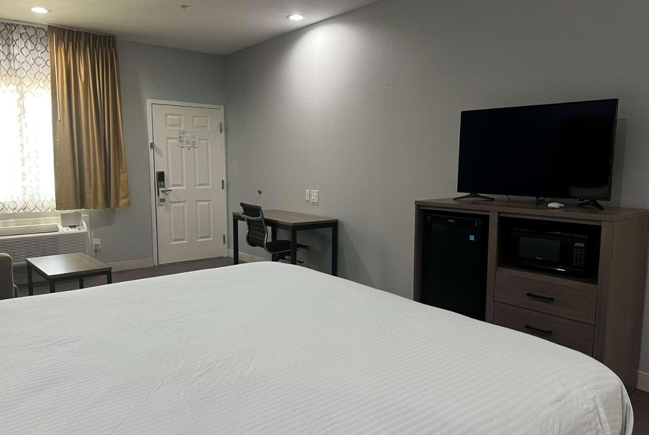 Hotel Baymont By Wyndham Freeport Texas Zewnętrze zdjęcie