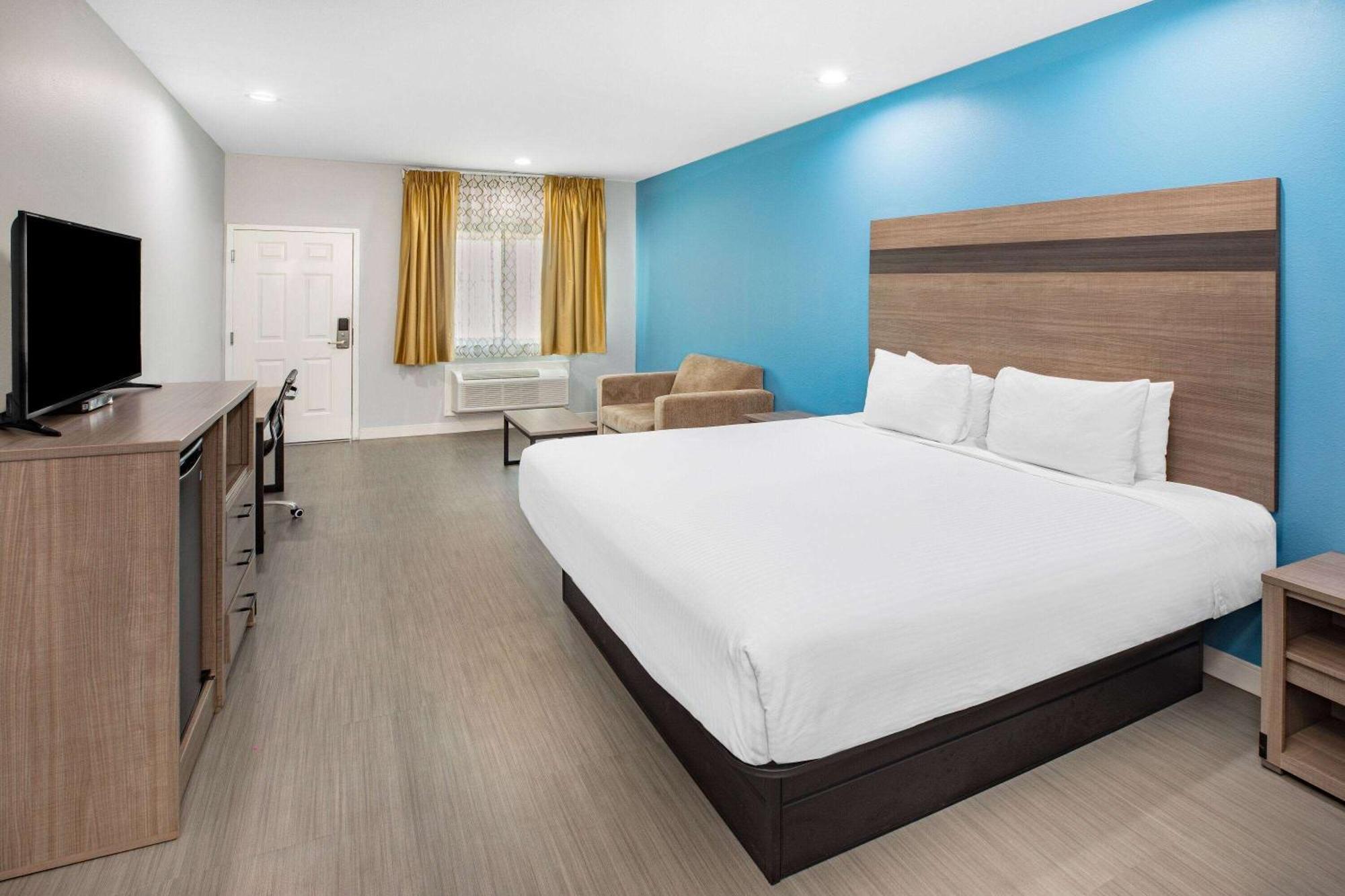 Hotel Baymont By Wyndham Freeport Texas Zewnętrze zdjęcie