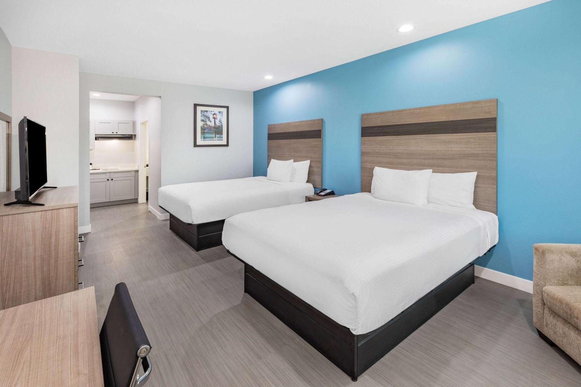 Hotel Baymont By Wyndham Freeport Texas Zewnętrze zdjęcie